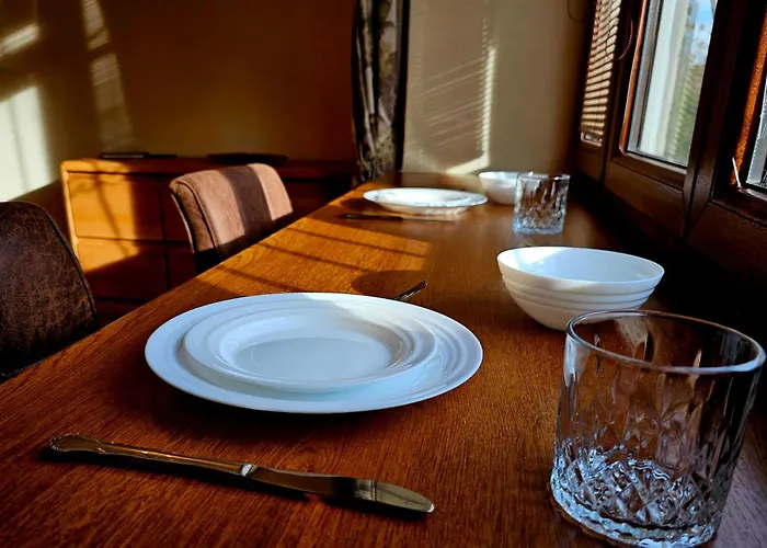 Lingulas - Cosy On Sancova Street, With Free Parking * Bratislava