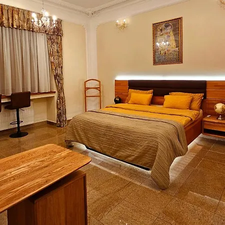 Apartman Lingulas - Cosy On Sancova Street, With Free Parking *